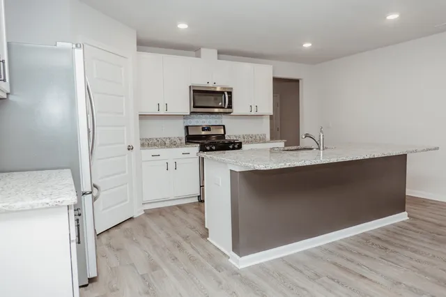 $2,200 | 2801 Patriot Rdg Drive, Crestview, FL 32539