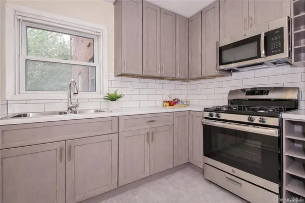 $2,450 | 330 South Broadway, Unit A6, Tarrytown, NY 10591