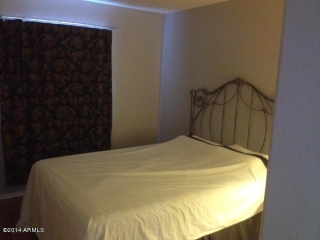 1720 East Beverly Road Phoenix, AZ 85042 - Photo 19 of 20 Bedroom 2