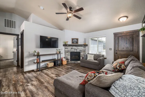 $475,000 | 368 West Tennessee Avenue, Post Falls, ID 83854