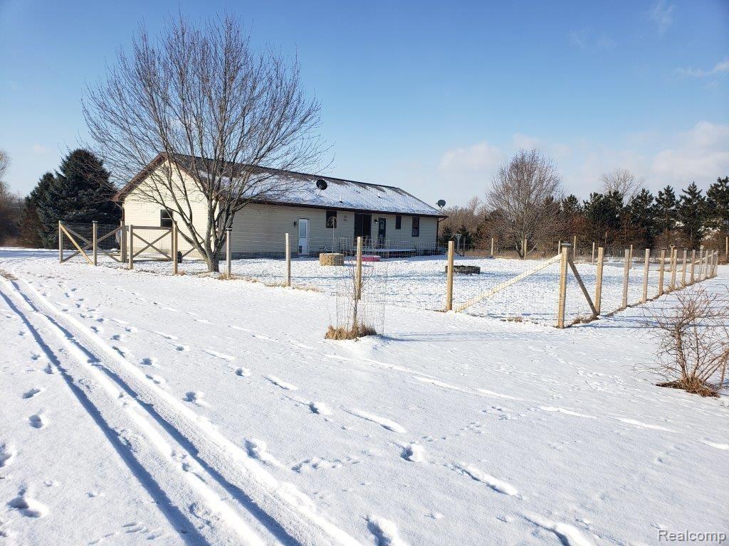 2083 East Hunters Creek Road Metamora, MI 48455 - Photo 24 of 29 Rear