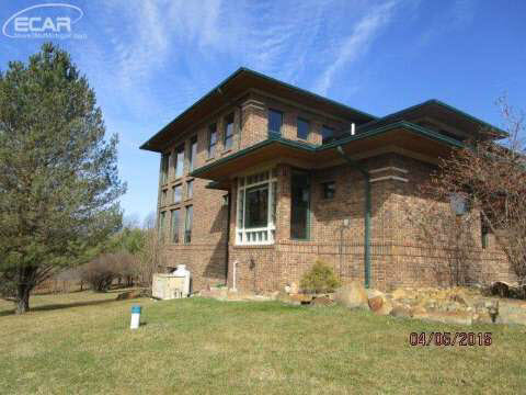 18420 Tipsico Lake Road Fenton, MI 48430 - Photo 6 of 48 20435207-5.JPG