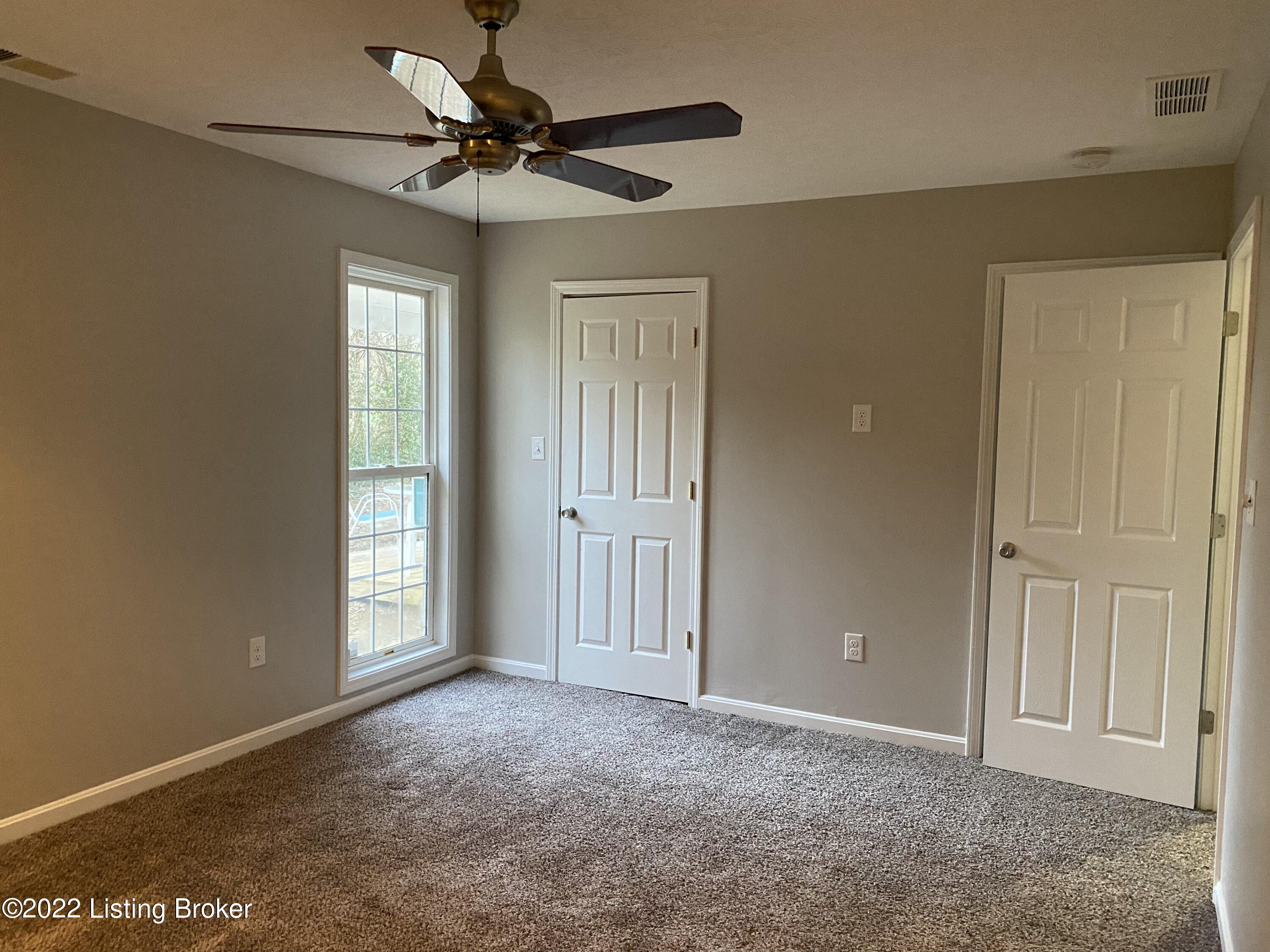 365 Bullitt Road Simpsonville, KY 40067 - Photo 19 of 31 master bedroom