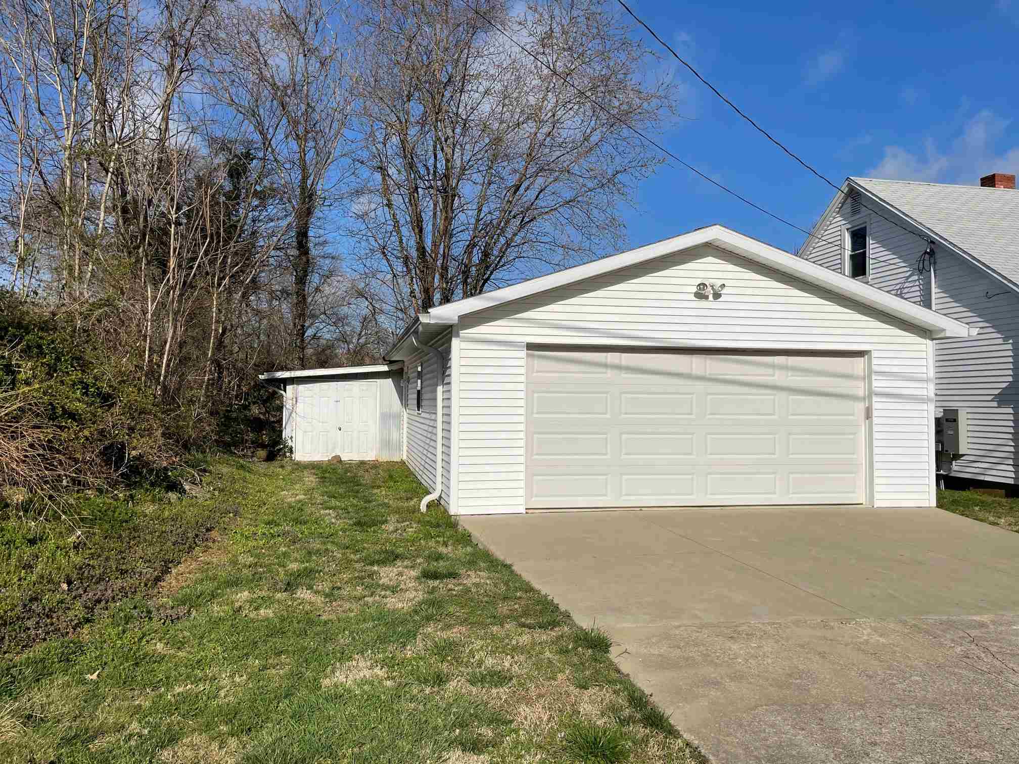 7599 Yankeetown Road Newburgh, IN 47630 - Photo 11 of 32 Gallery Image 11
