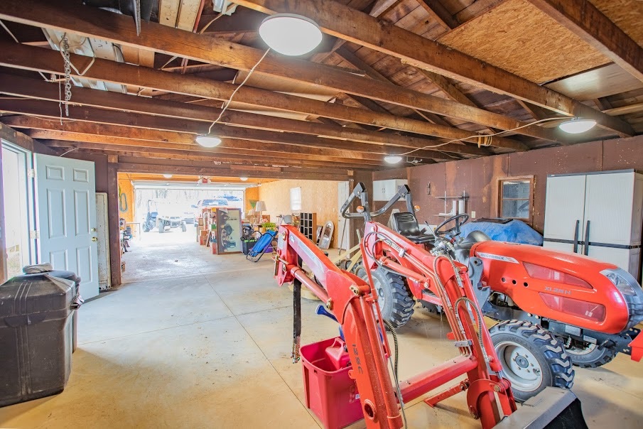 7599 Yankeetown Road Newburgh, IN 47630 - Photo 12 of 32 Gallery Image 12