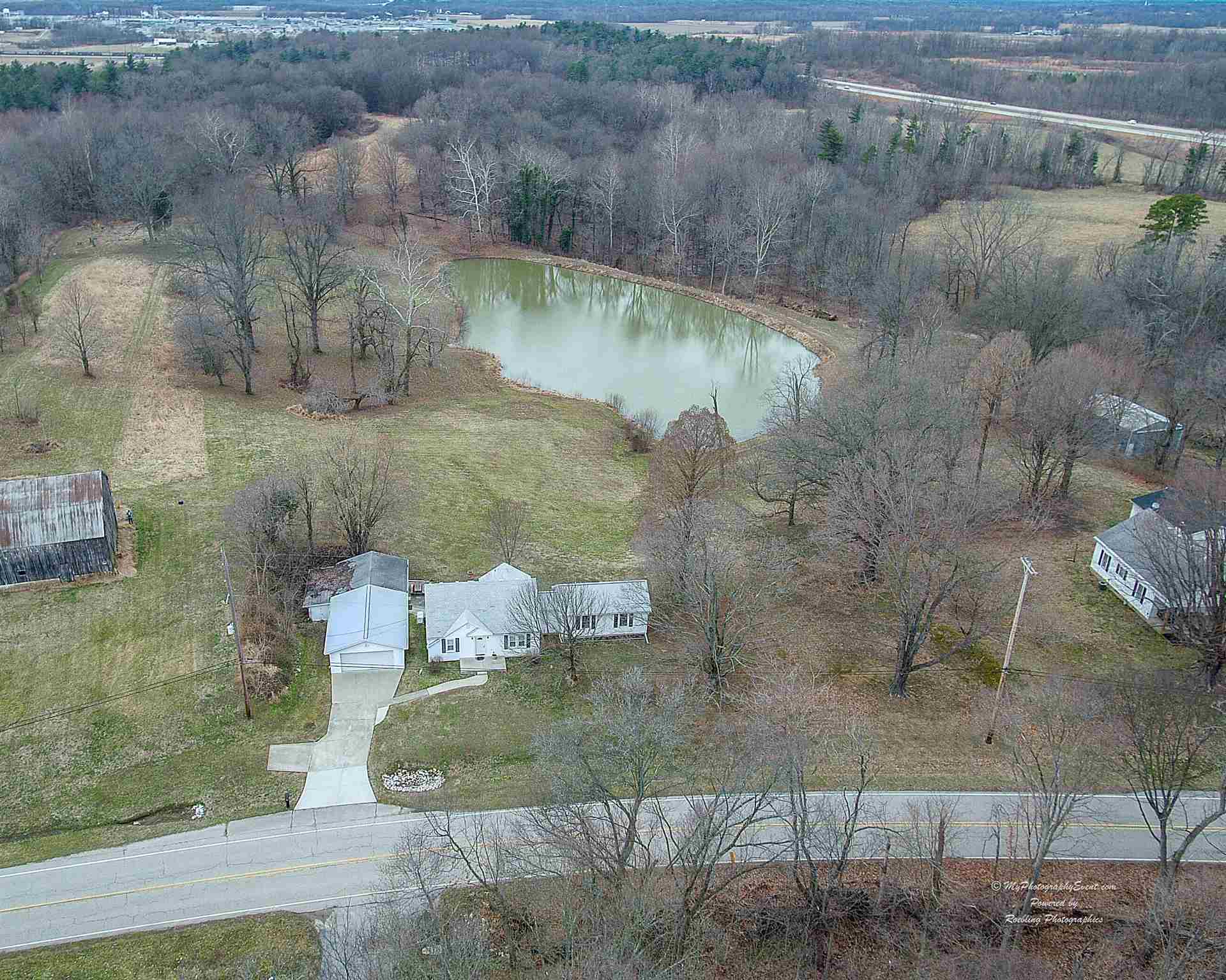 7599 Yankeetown Road Newburgh, IN 47630 - Photo 4 of 32 Gallery Image 4