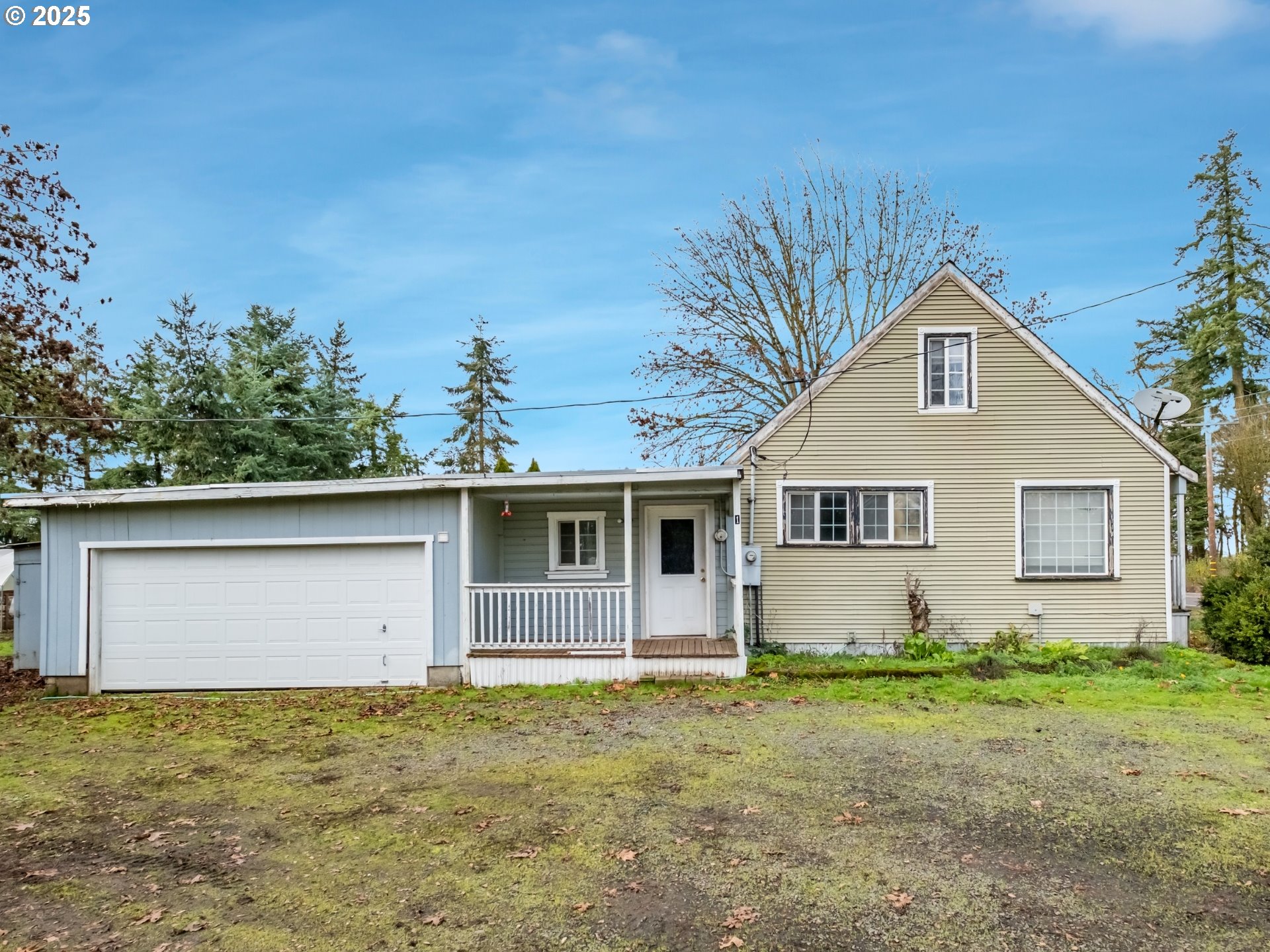 96470 Highway 99 Junction City, OR 97448 - Photo 21 of 48 a front view of house with yard and trees