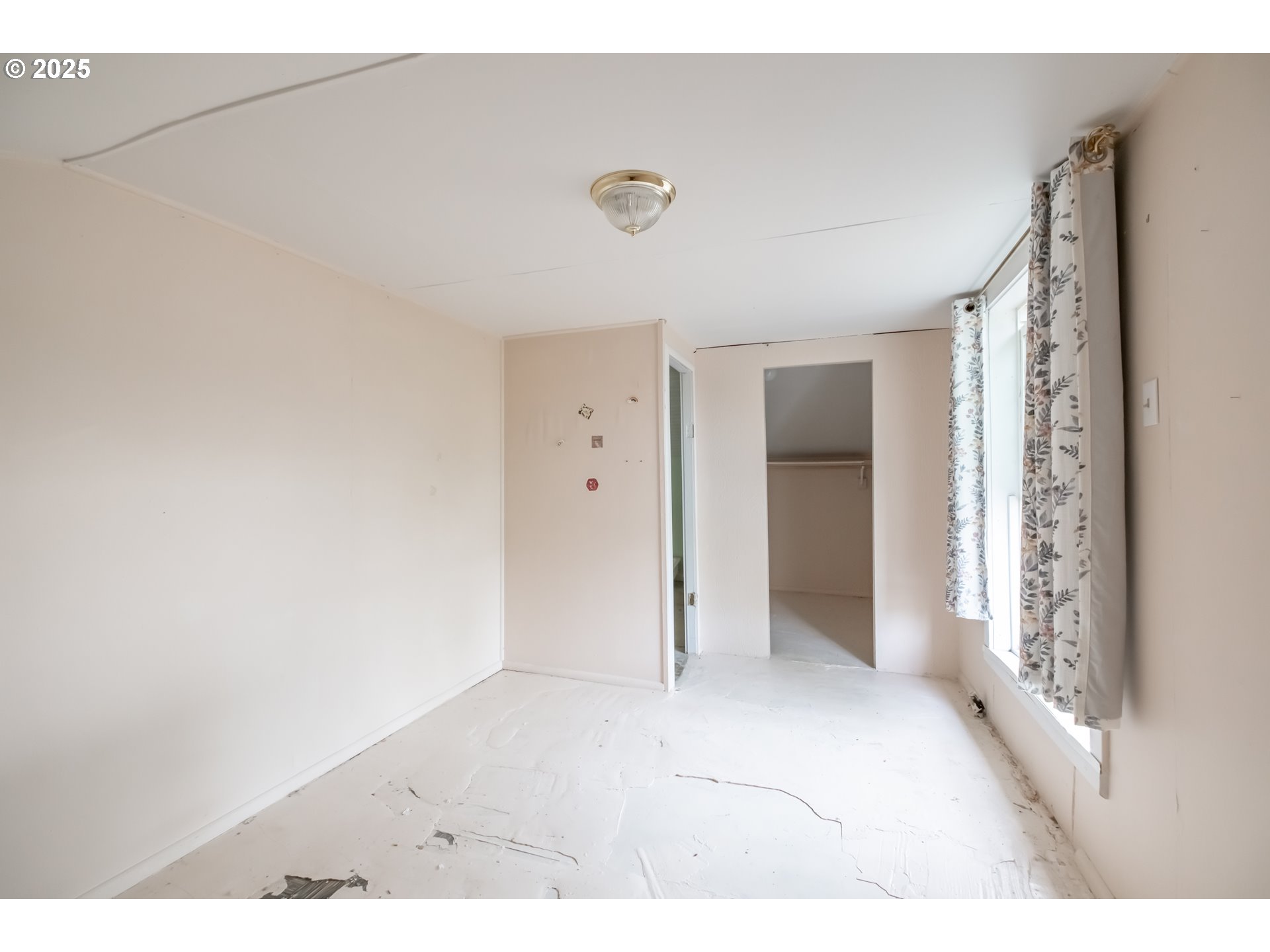 96470 Highway 99 Junction City, OR 97448 - Photo 36 of 48 a view of an empty room