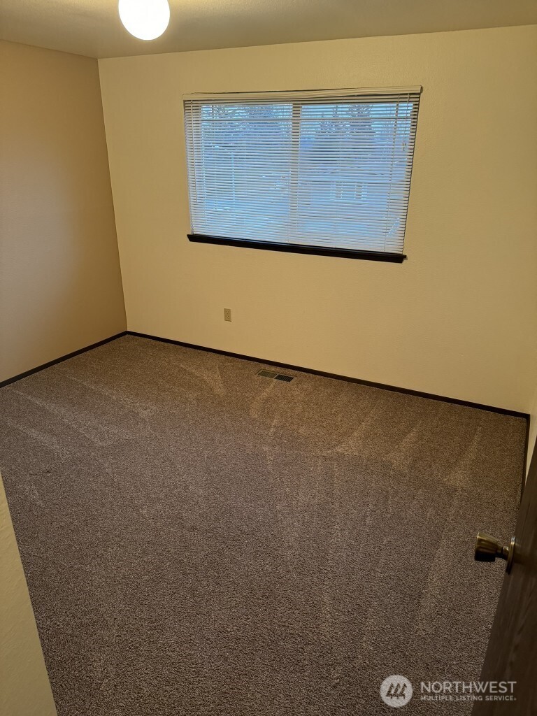 2542 Southeast 16th Street Renton, WA 98058 - Photo 22 of 28