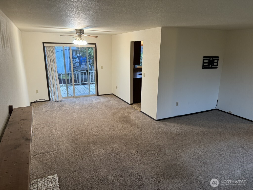 2542 Southeast 16th Street Renton, WA 98058 - Photo 8 of 28