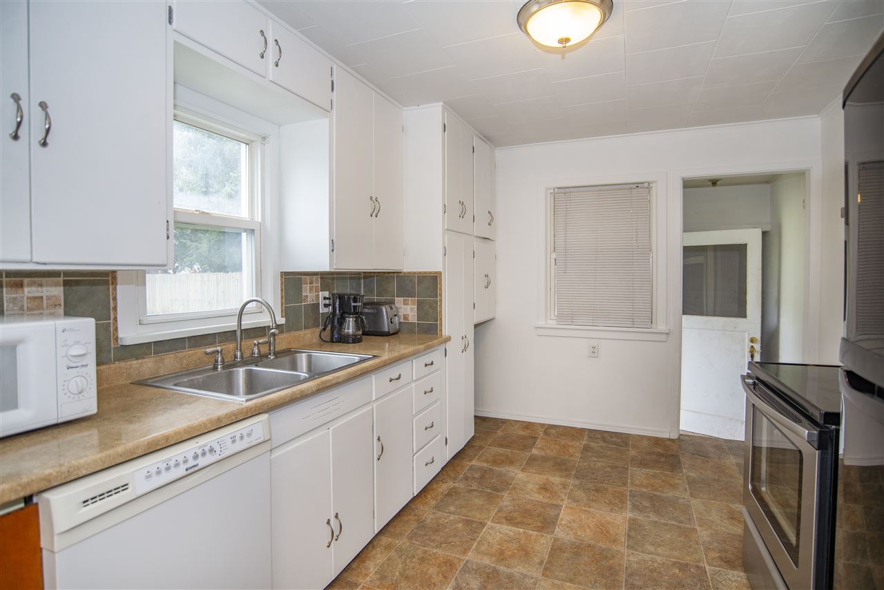 826 North Girard Road Spokane Valley, WA 99212 - Photo 4 of 20 Gallery Image 4