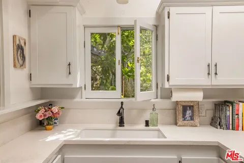 $1,598,000 | 21714 Encina Road, Topanga, CA 90290