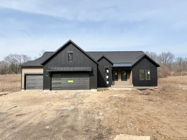 $849,900 | 7769 96th Street Southeast, Alto, MI 49302