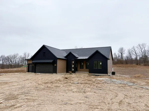$849,900 | 7769 96th Street Southeast, Alto, MI 49302