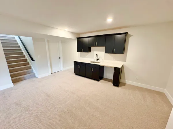 $849,900 | 7769 96th Street Southeast, Alto, MI 49302