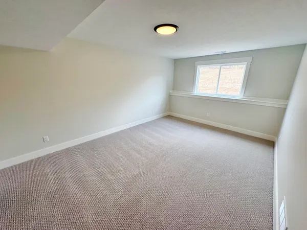 $849,900 | 7769 96th Street Southeast, Alto, MI 49302