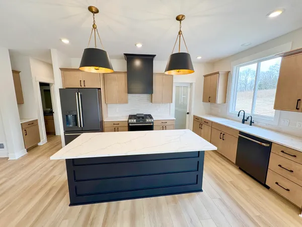 $849,900 | 7769 96th Street Southeast, Alto, MI 49302