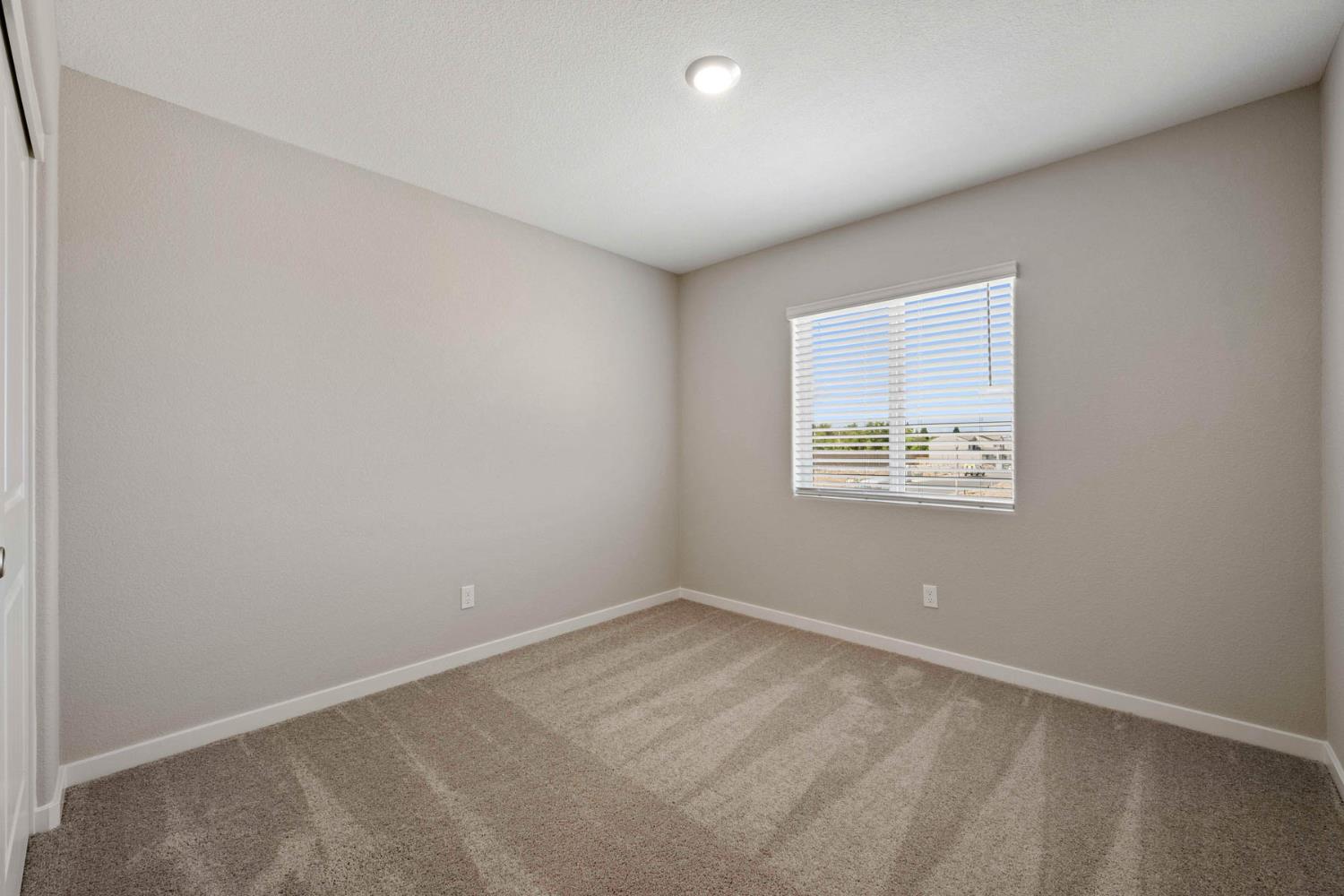 2972 Bowery Lane Lincoln, CA 95648 - Photo 17 of 23 an empty room with a window
