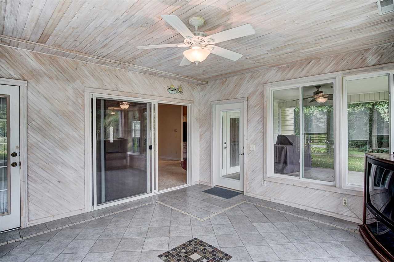 8730 Hathaway Road Churubusco, IN 46723 - Photo 8 of 36 Gallery Image 8
