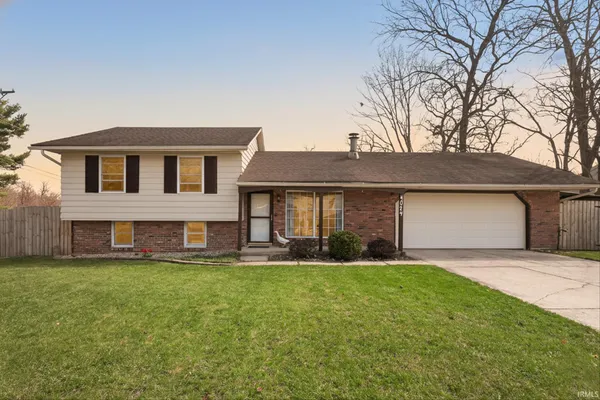 $249,900 | 4024 Glenview Drive, South Bend, IN 46628