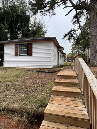 $775 | 107 A Davis Street, Easley, SC 29640