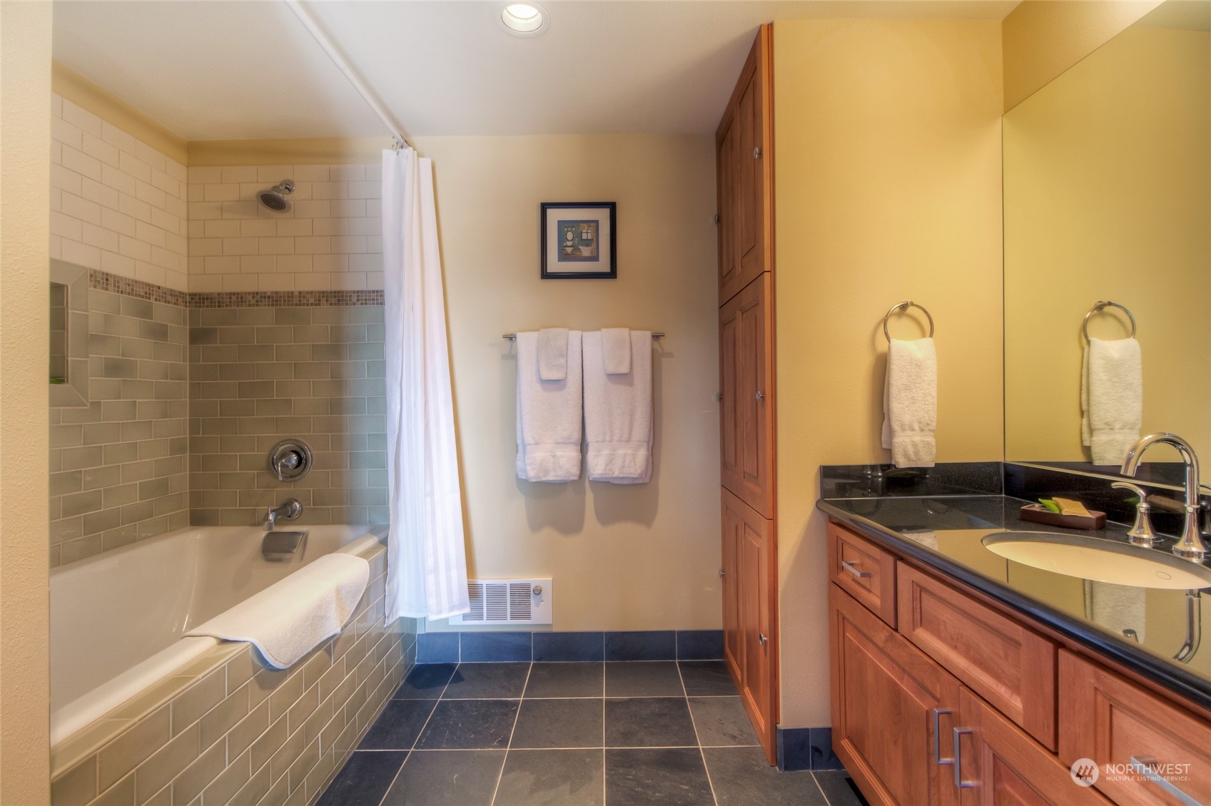 232 A Street, Unit R3 Friday Harbor, WA 98250 - Photo 10 of 24 Gallery Image 10