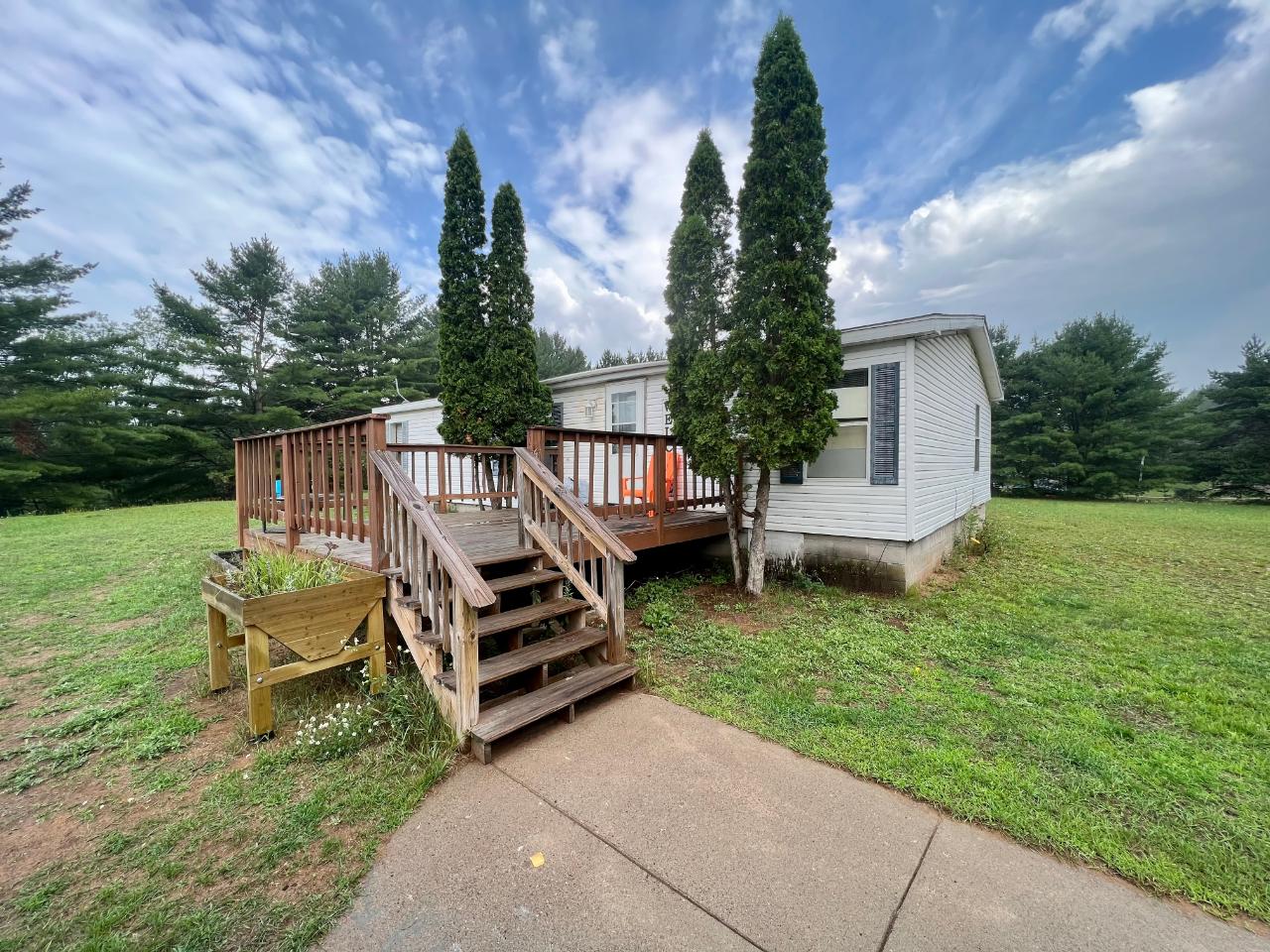 3737 Nuthatch Lane Rhinelander, WI 54501 - Photo 1 of 21 Gallery Image 1