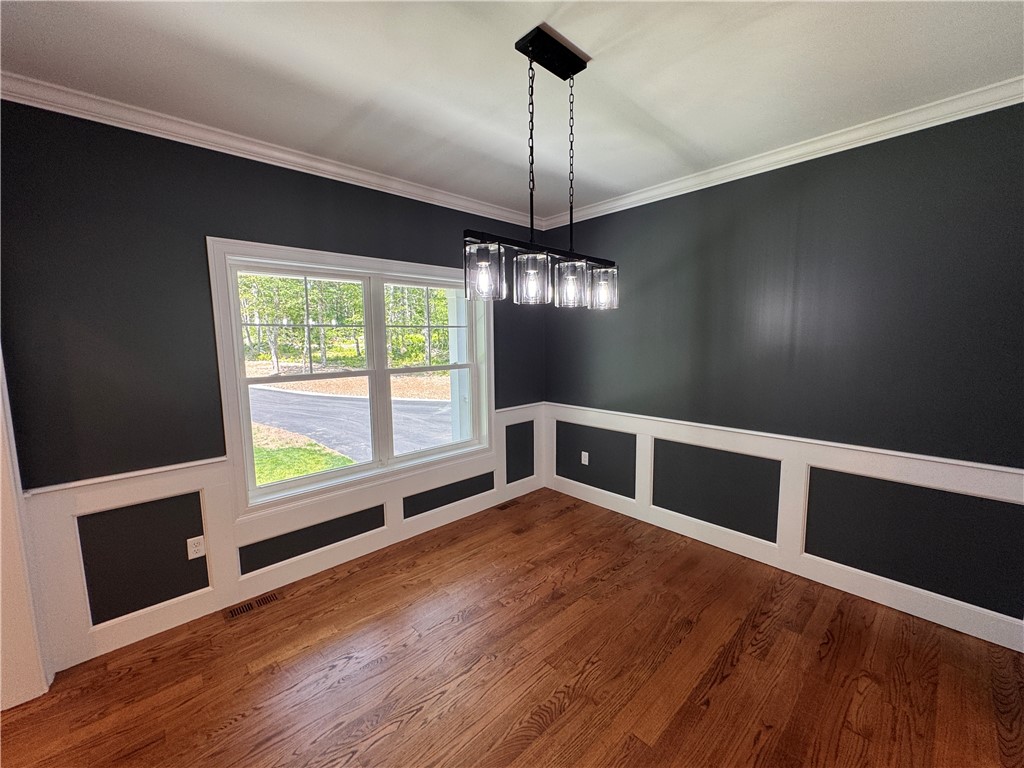 220 Rice City Road Coventry, RI 02827 - Photo 9 of 32