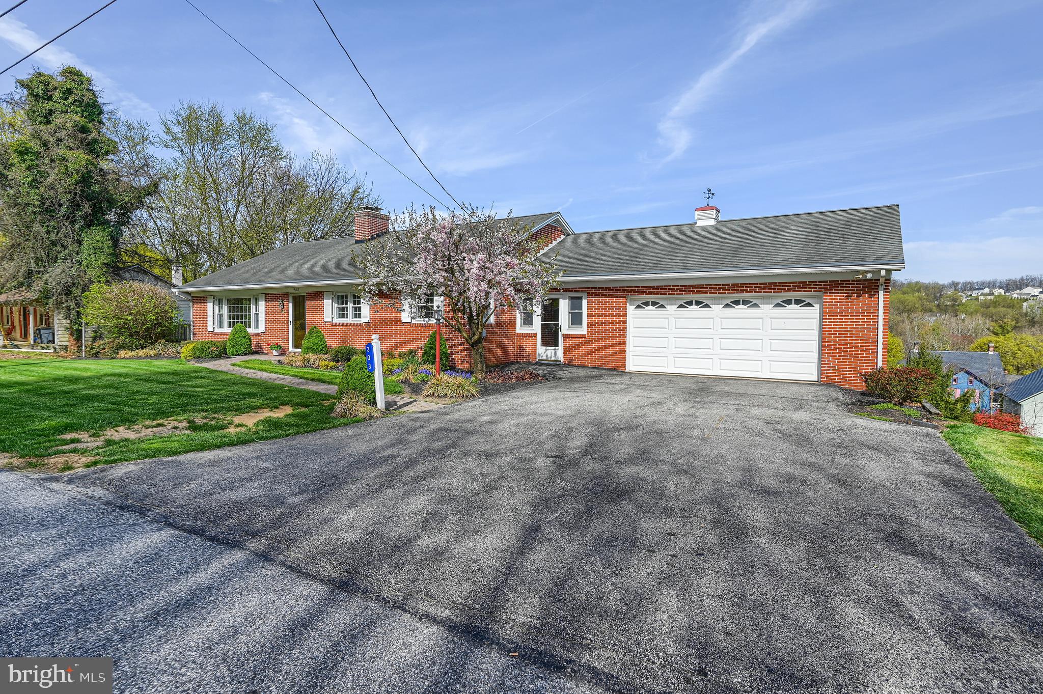 303 Chestnut Street Delta, PA 17314 - Photo 3 of 39 Gallery Image 3