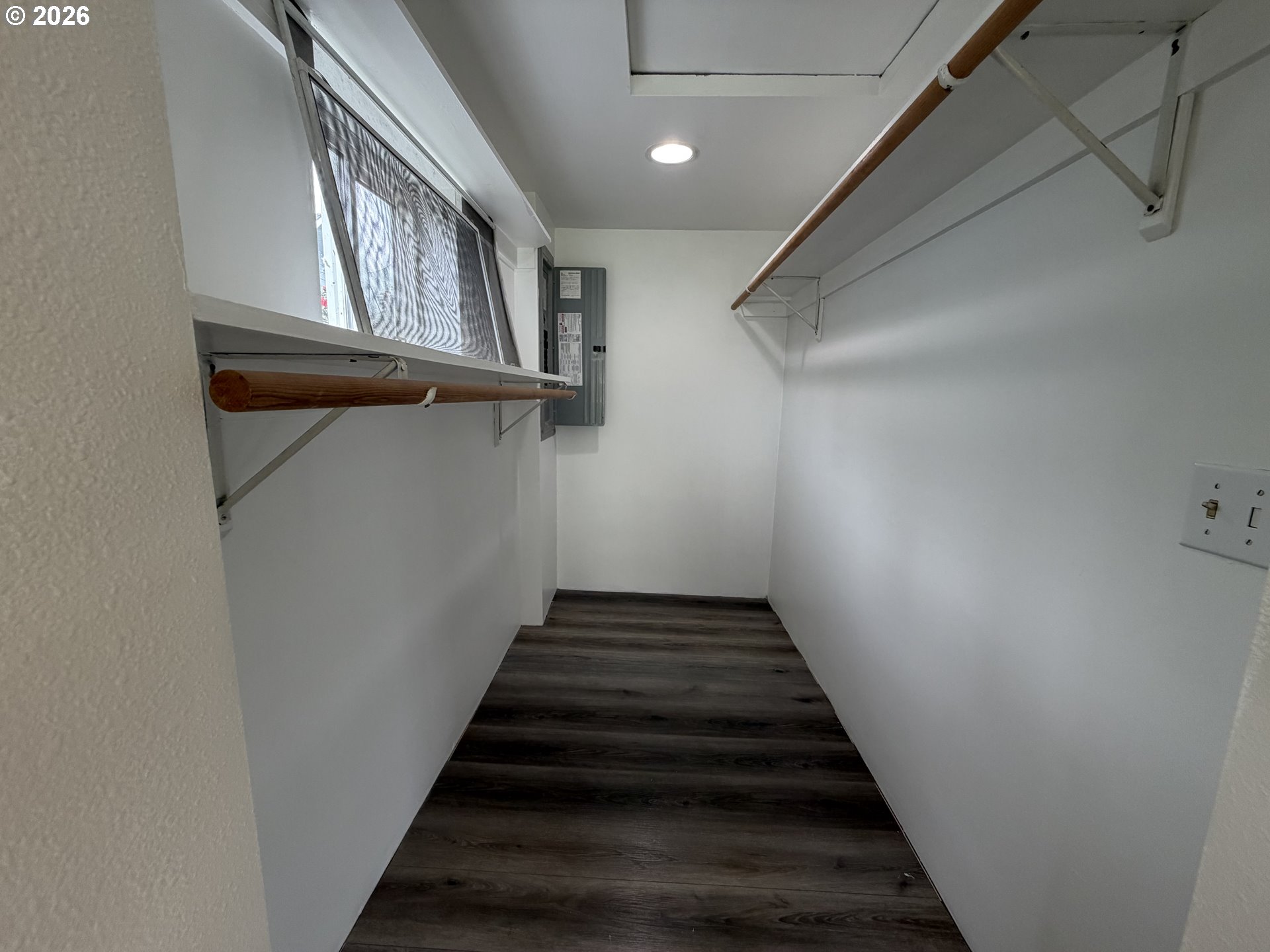 150 South 5th Street Lakeside, OR 97449 - Photo 16 of 19 a view of entryway