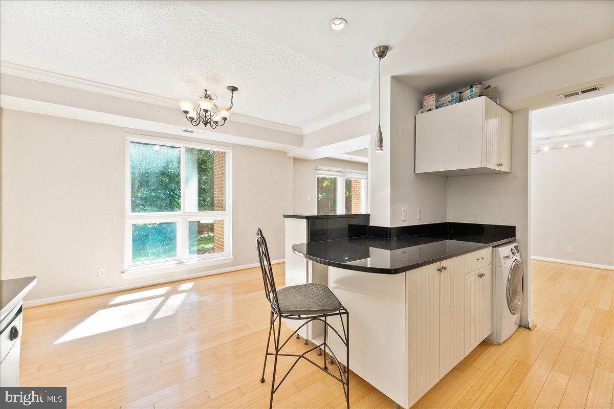 11814 Breton Court, Unit 1A Reston, VA 20191 - Photo 4 of 15