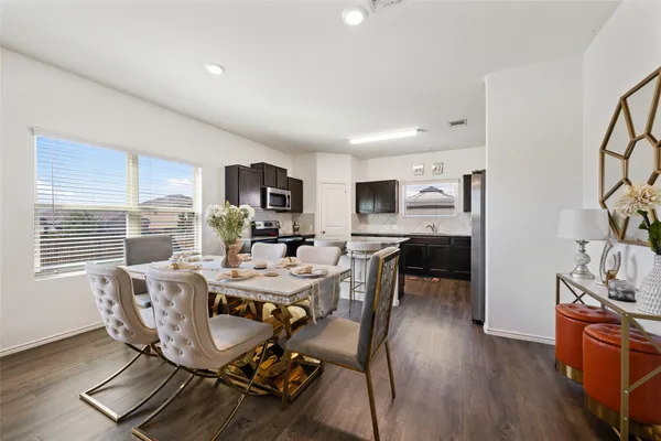 $282,500 | 524 Circle Way, Unit 12F, Jarrell, TX 76537