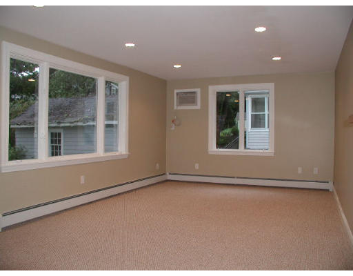 8 Prince Street Marblehead, MA 01945 - Photo 8 of 18 Gallery Image 8
