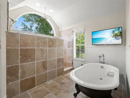 $879,000 | 515 West Palm Valley Drive, Oviedo, FL 32765
