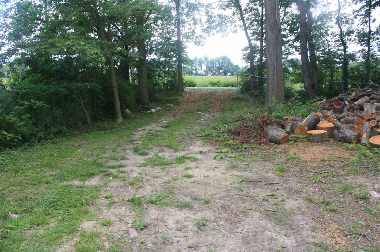 33899 Early Road New Carlisle, IN 46552 - Photo 17 of 19 Gallery Image 17