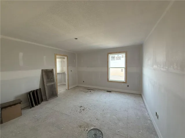 $489,900 | 27618 East 128th Court, Lee's Summit, MO 64086