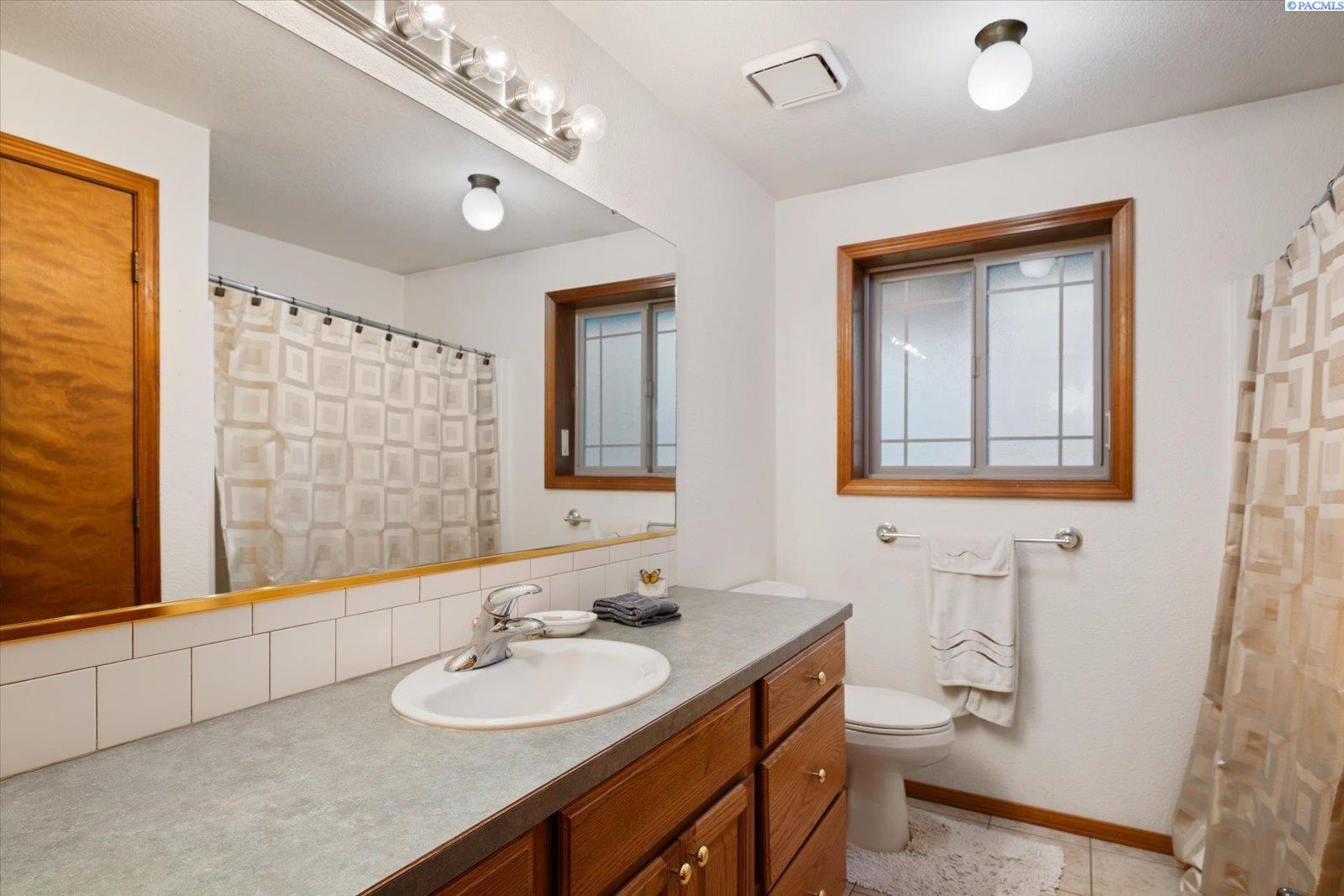 101505 East Reata Road Kennewick, WA 99338 - Photo 13 of 48 Gallery Image 13