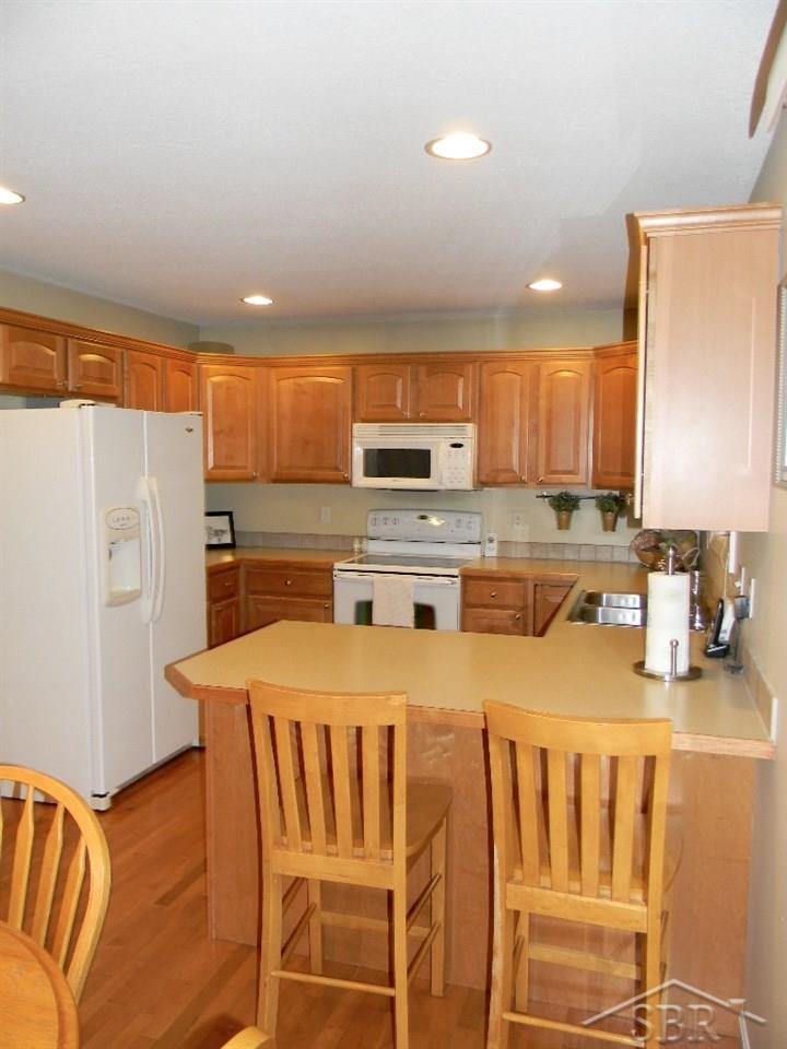 11870 Dice Road Freeland, MI 48623 - Photo 3 of 37