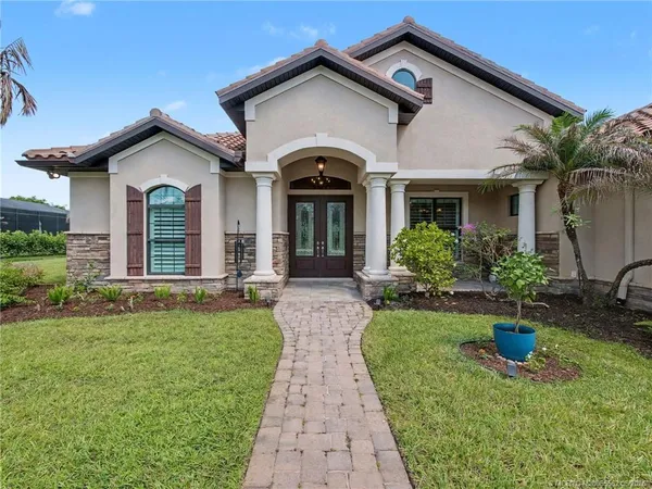$1,075,000 | 774 Southwest Winston Avenue, Palm City, FL 34990
