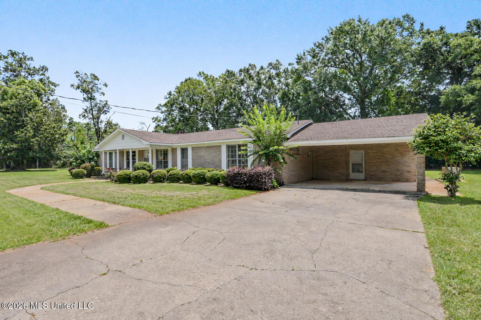203 Church Street Lucedale, MS 39452 - Photo 2 of 45 002
