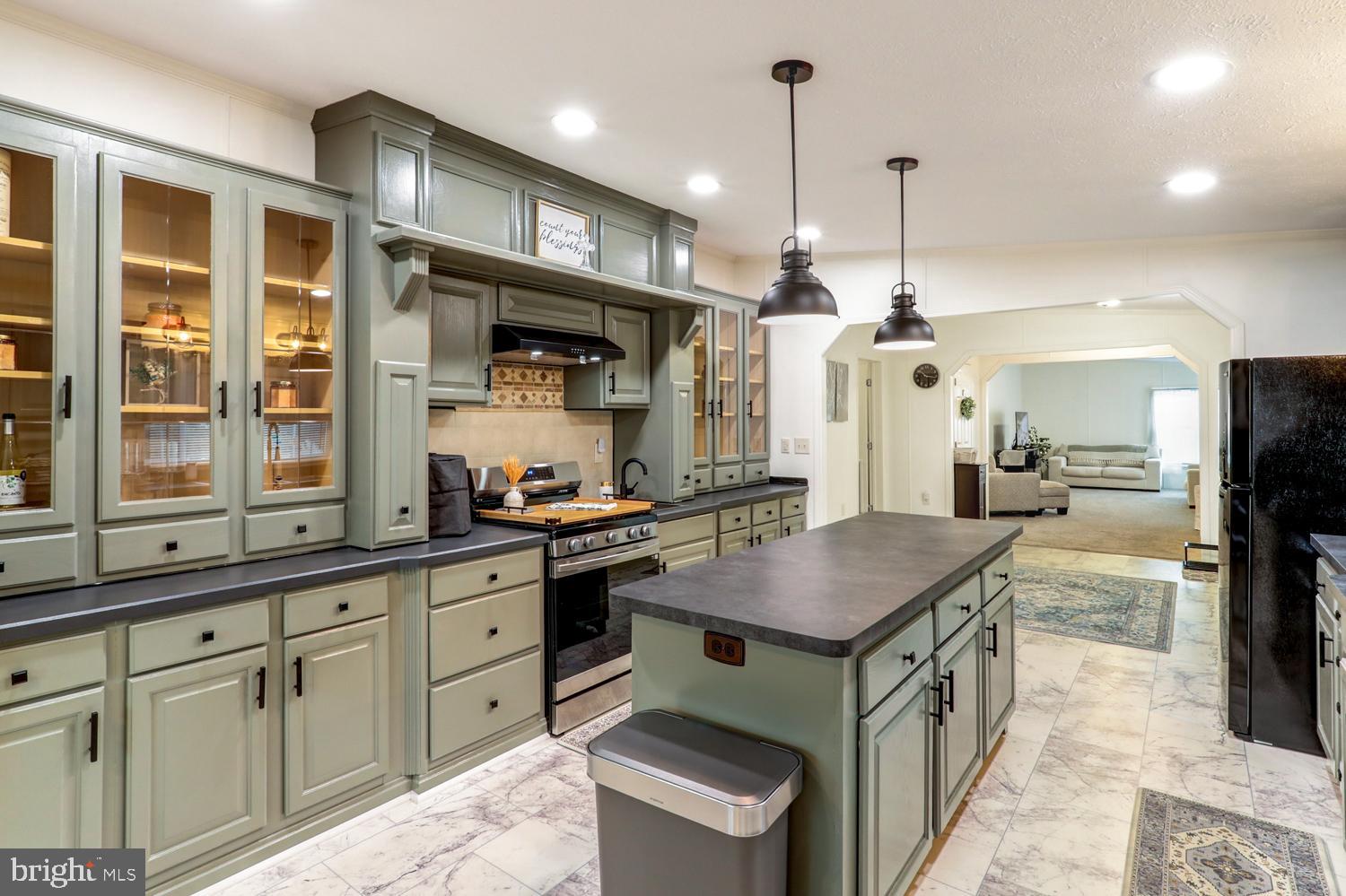 64 Ridgewood Manor Manheim, PA 17545 - Photo 14 of 37