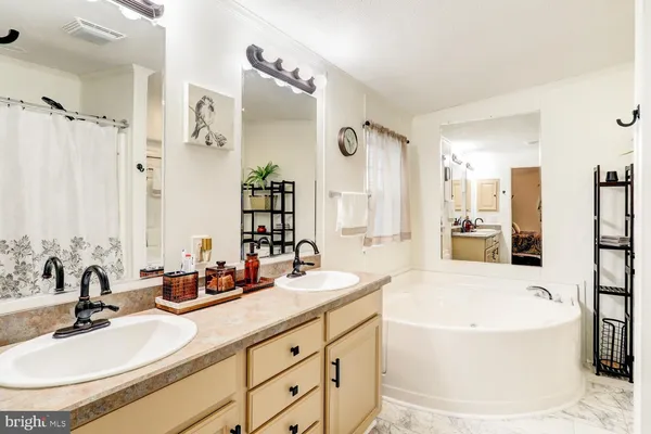 $216,900 | 64 Ridgewood Manor, Manheim, PA 17545