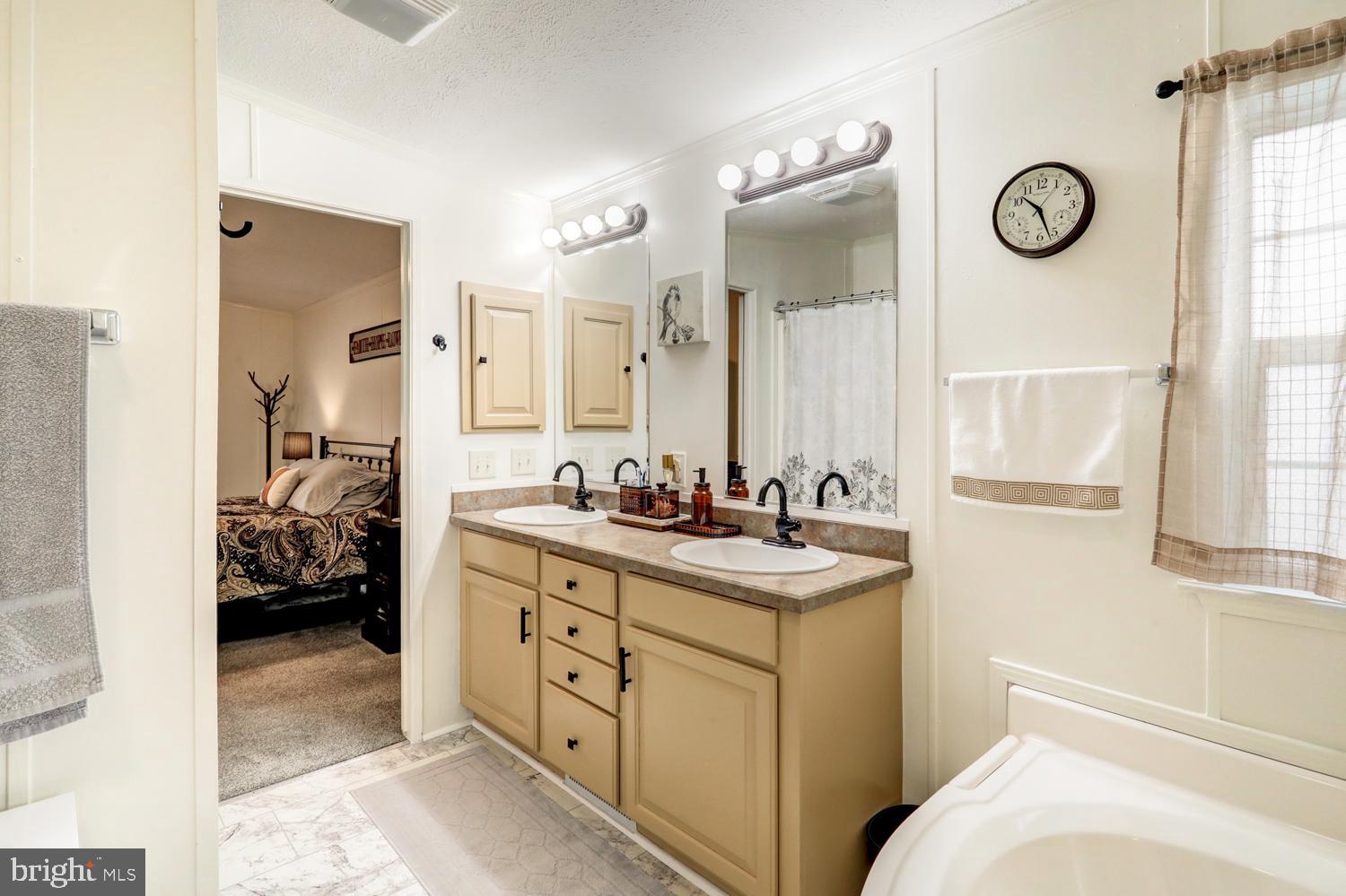 64 Ridgewood Manor Manheim, PA 17545 - Photo 32 of 37