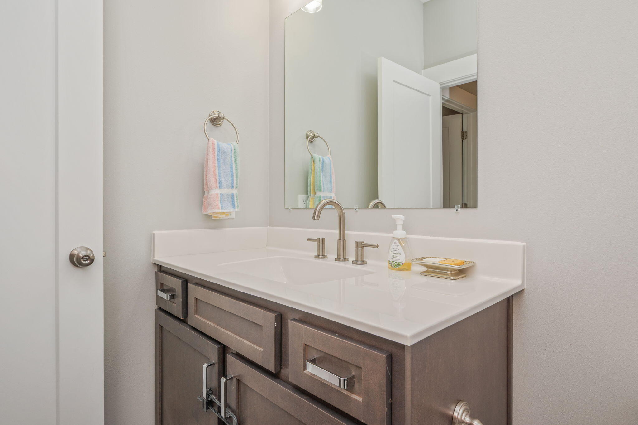 1504 West Ponderosa Road Fort Walton Beach, FL 32547 - Photo 31 of 43 GUEST BATHROOM #1