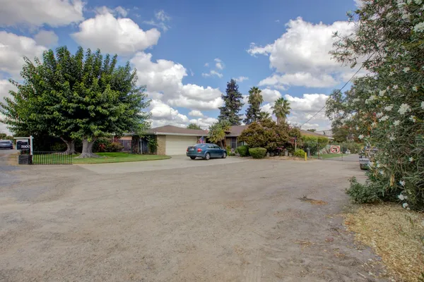 $795,000 | 5900 Washington Road, Turlock, CA 95382