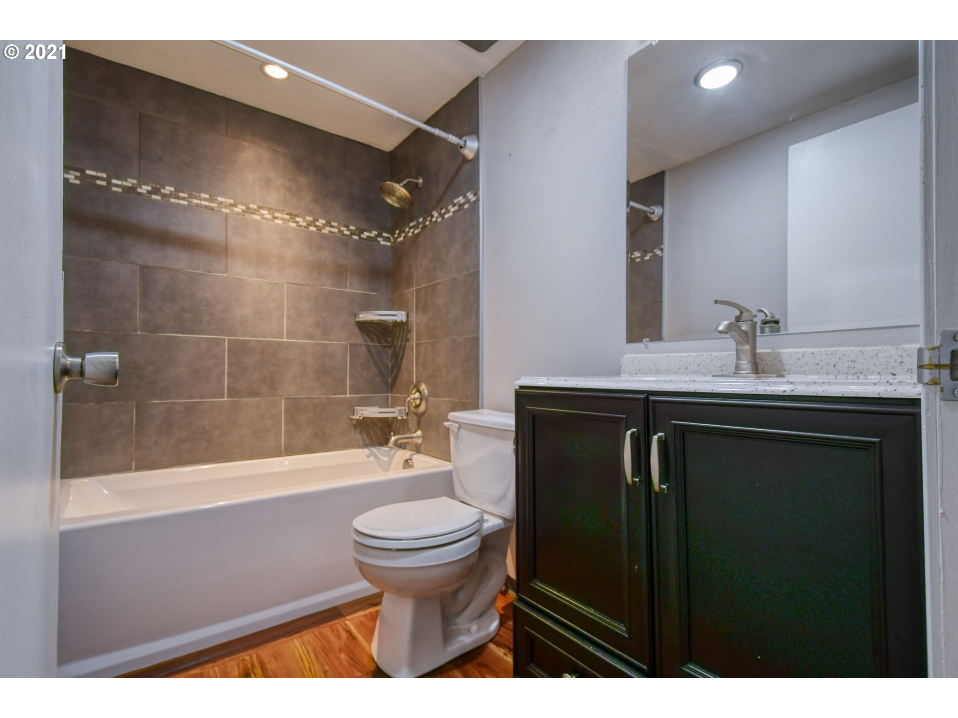 823 Southwest 5th Street Pendleton, OR 97801 - Photo 14 of 23