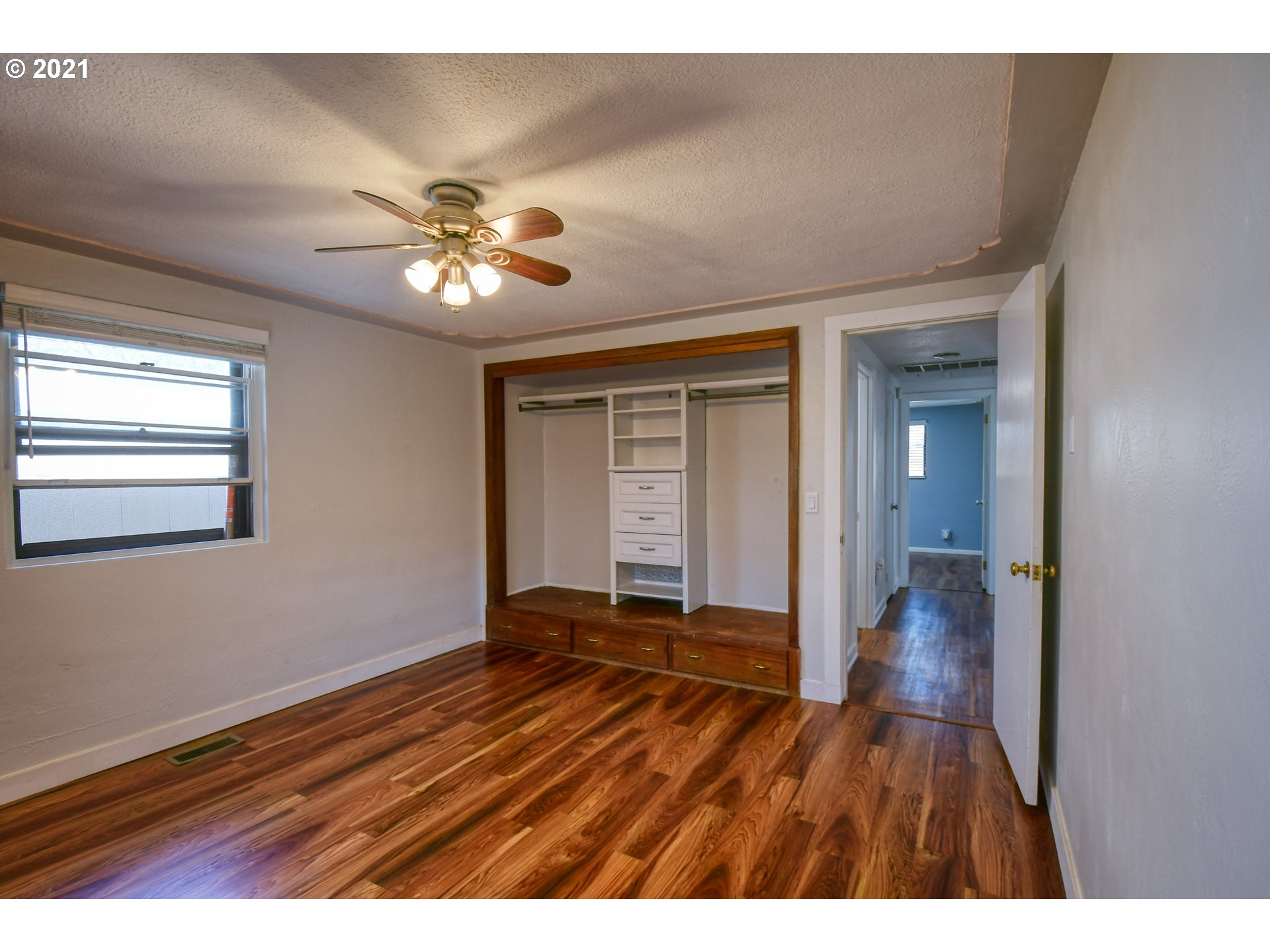 823 Southwest 5th Street Pendleton, OR 97801 - Photo 15 of 23