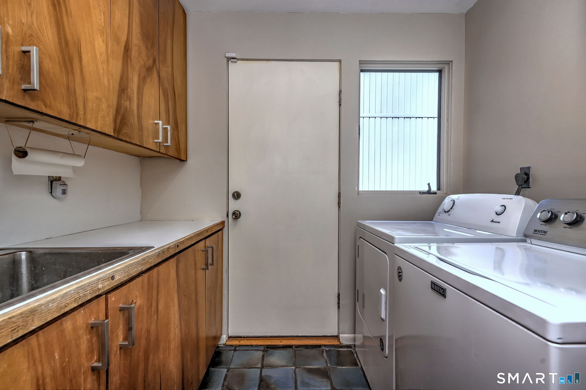 151 Cheshire Road Bethany, CT 06524 - Photo 26 of 40