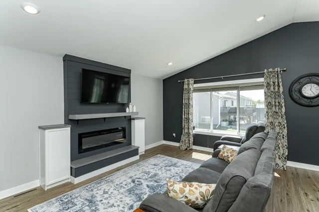 $465,100 | 909 9th Avenue Northeast, Kasson, MN 55944