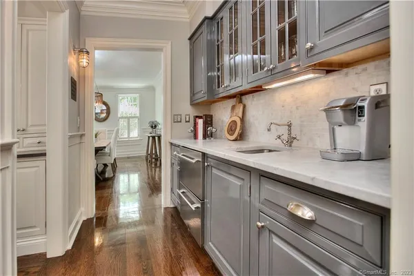 $20,000 | 5 Mayflower Parkway, Westport, CT 06880